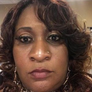 Meet your Posher, Lynette